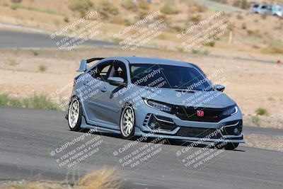 media/Oct-01-2022-Team Topak Racing (Sat) [[f860fb51be]]/2-Inter Low 2/session 2 turn 11/